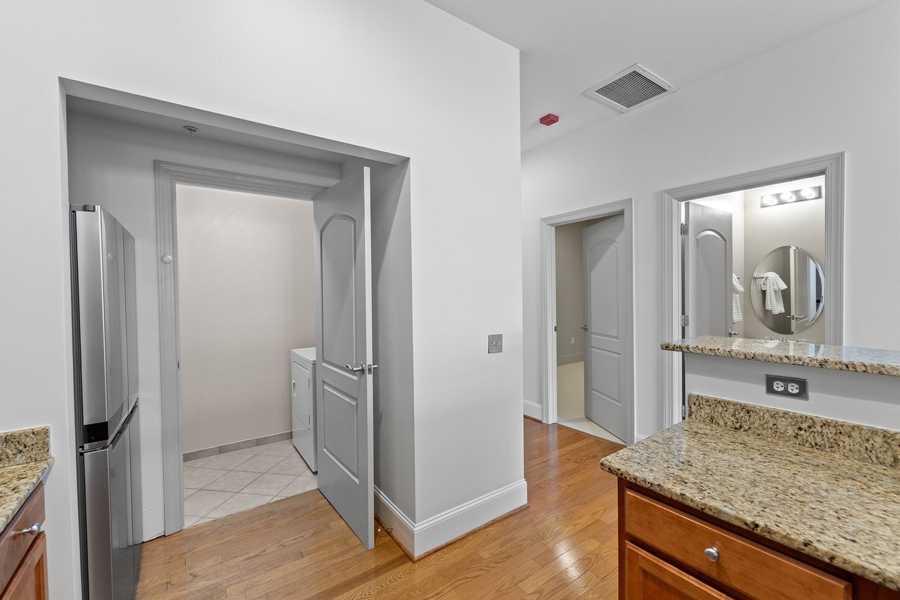 317 W Morgan St #215