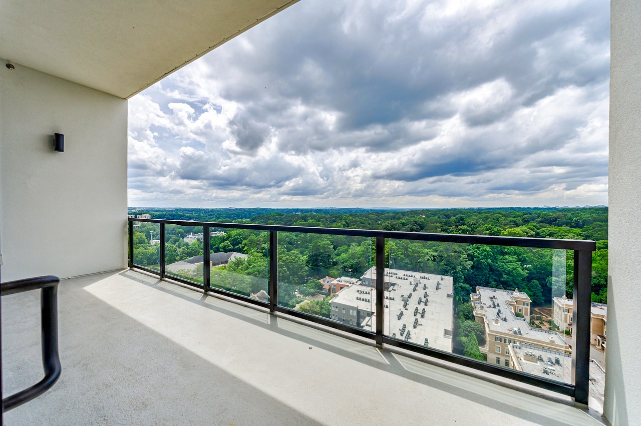 2425 Peachtree Road Unit 1806