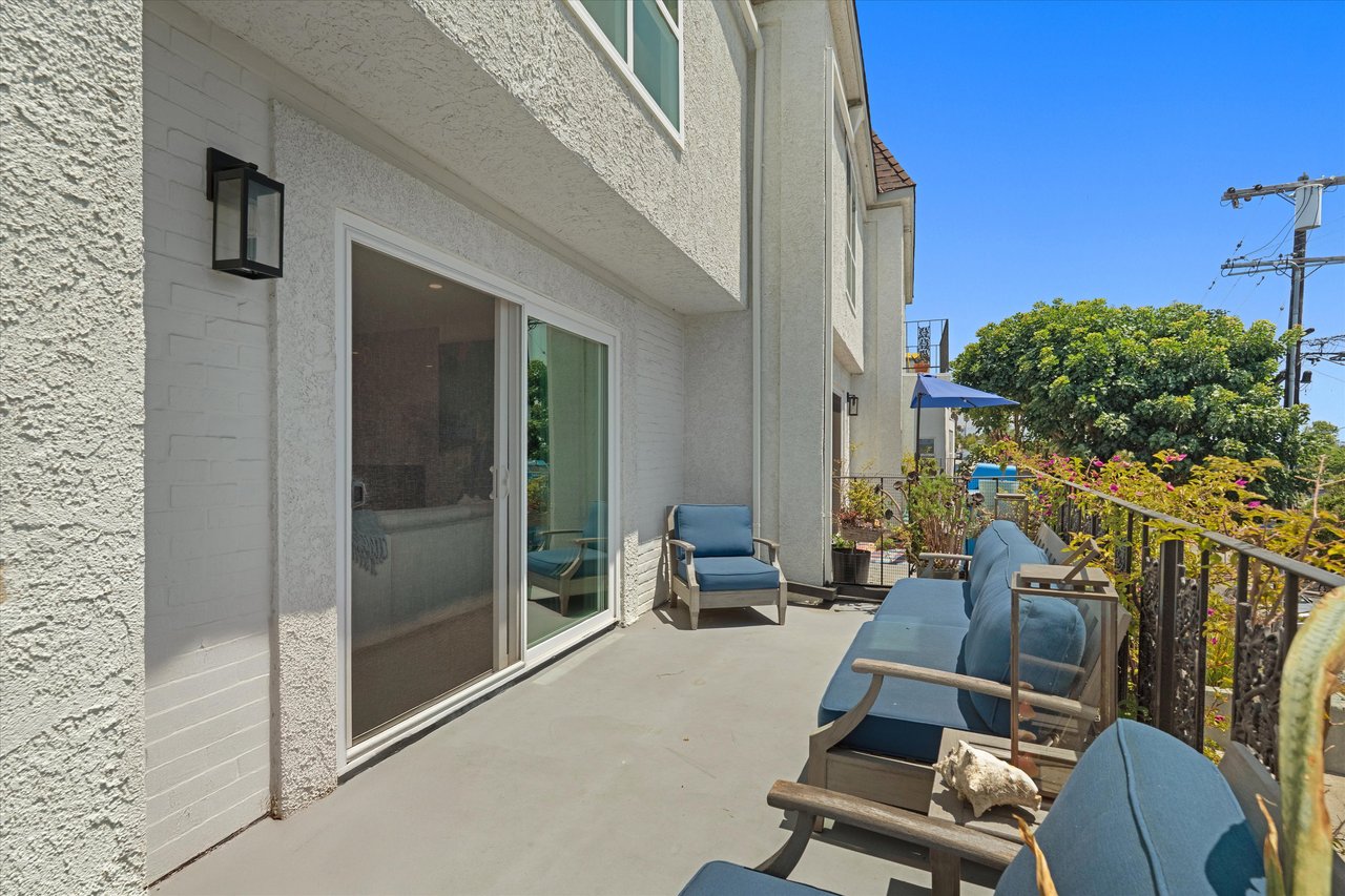 737 Pier Ave #1