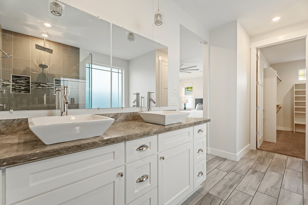 3401 N 34TH Place