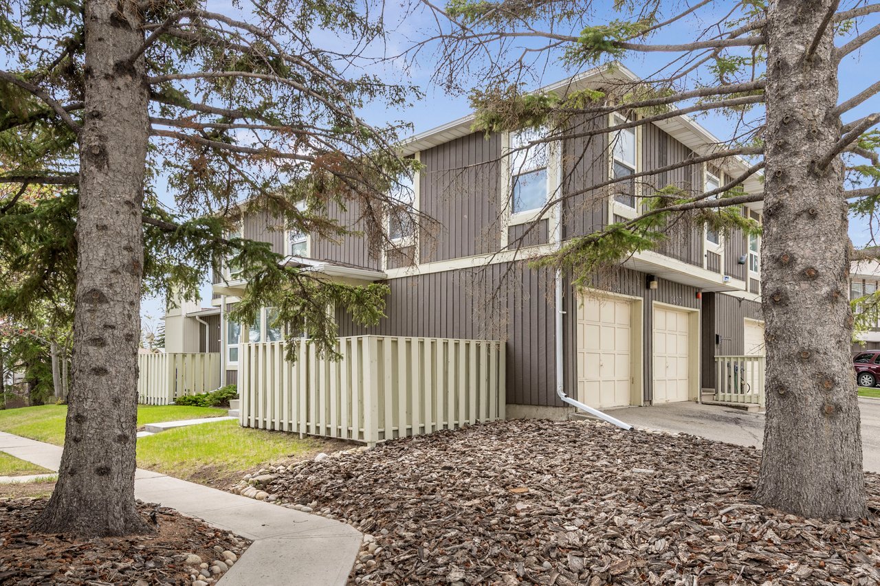 544 Blackthorn Road NE Unit: 1404