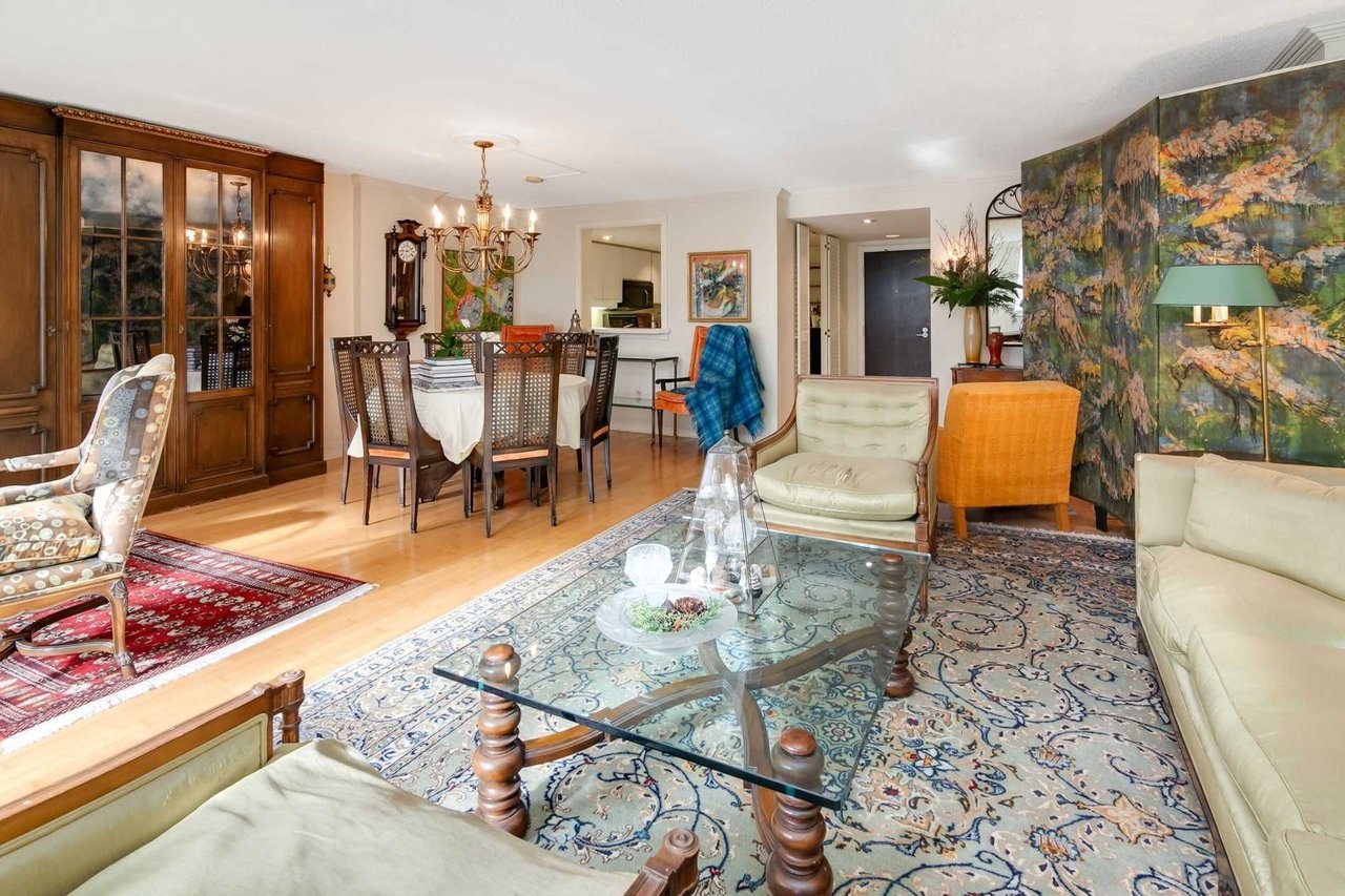 225 Davenport Rd #313