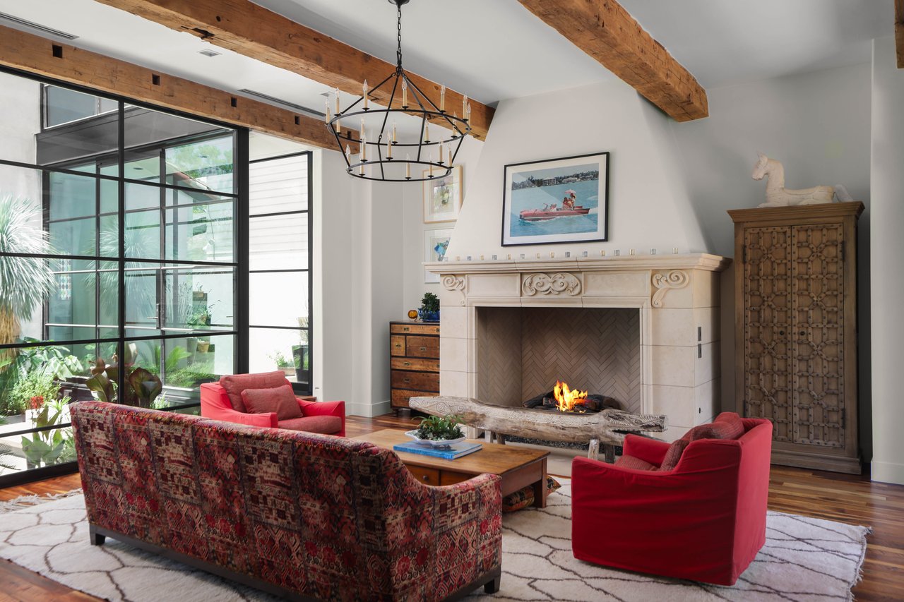 1308 Meriden Lane