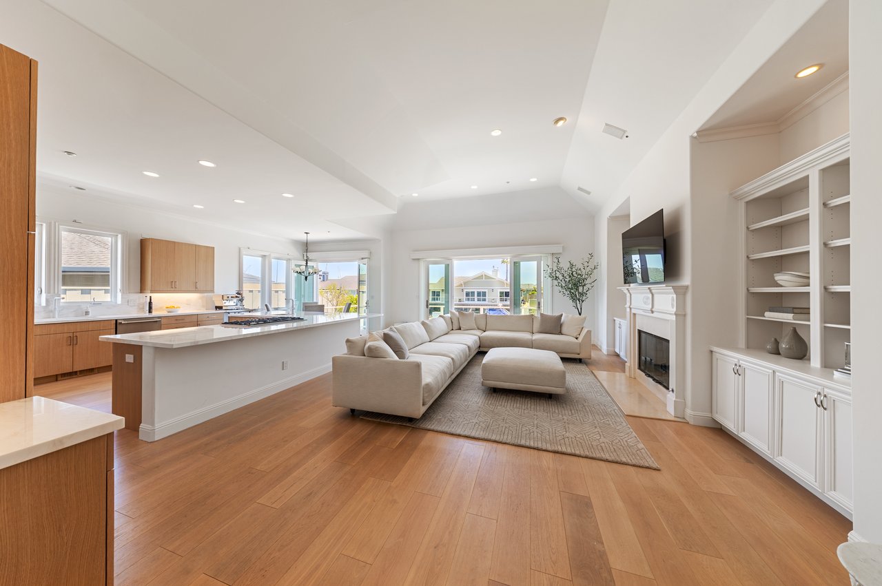 Updated Single-Level Waterfront Retreat