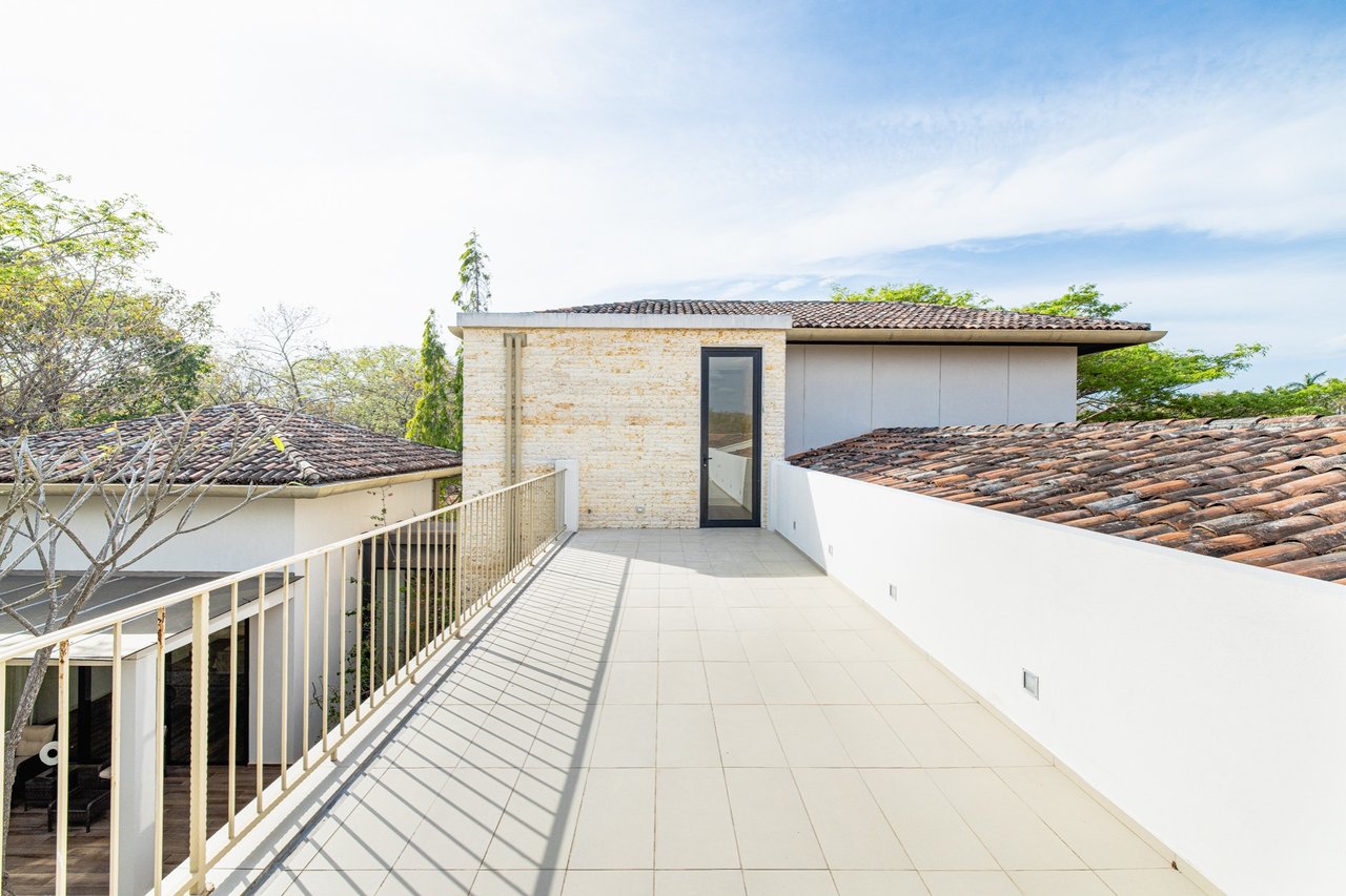 Reserva de Golf 49 – Elegance in Every Corner Hacienda Pinilla