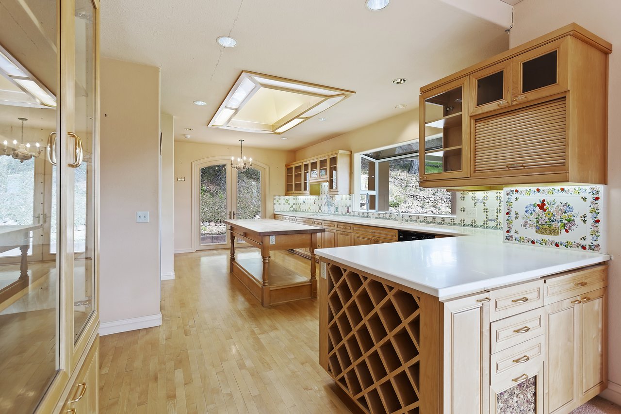 6 Tappan Lane