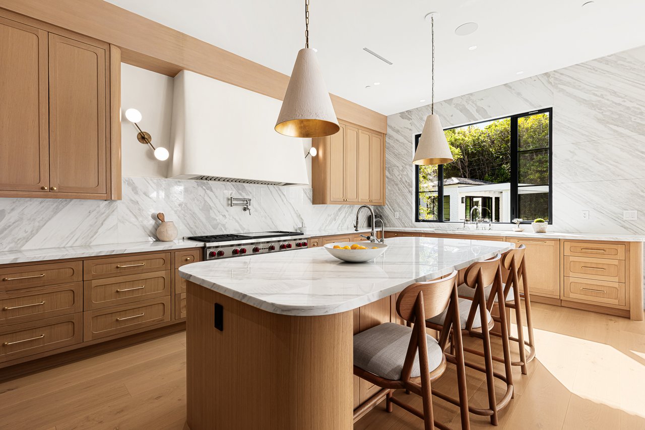 415 N Cliffwood Avenue