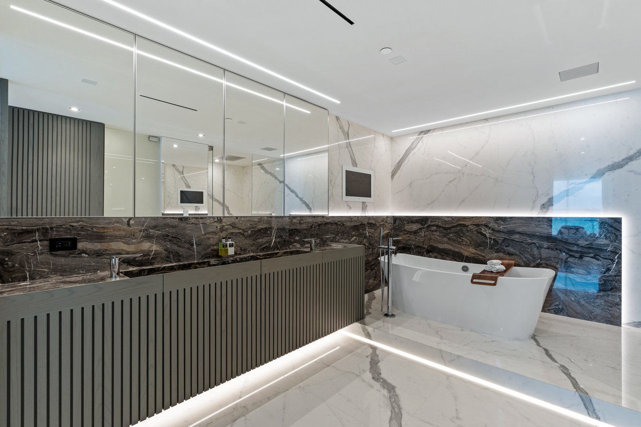 Oceana Bal Harbour, #902