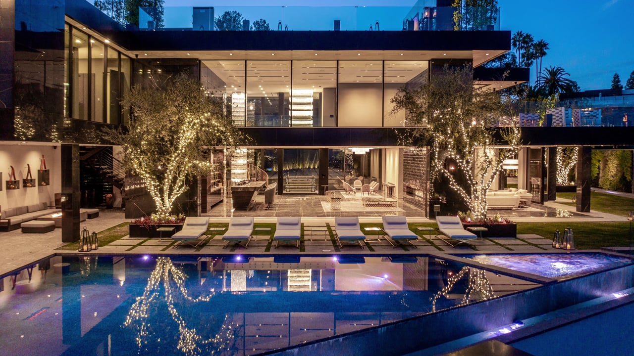 $99.95 Million L.A. Megamansion With a Vodka Lounge Is Now Accepting Bitcoin