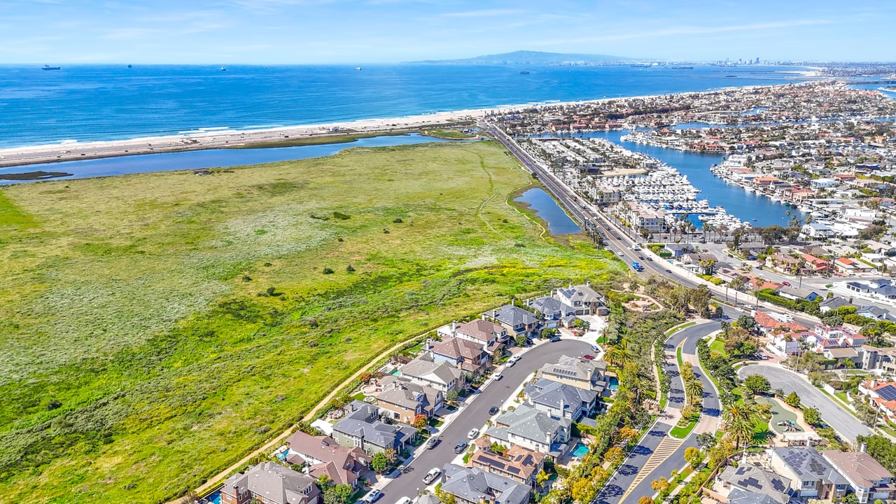 4492 Oceanridge Dr, Huntington Beach