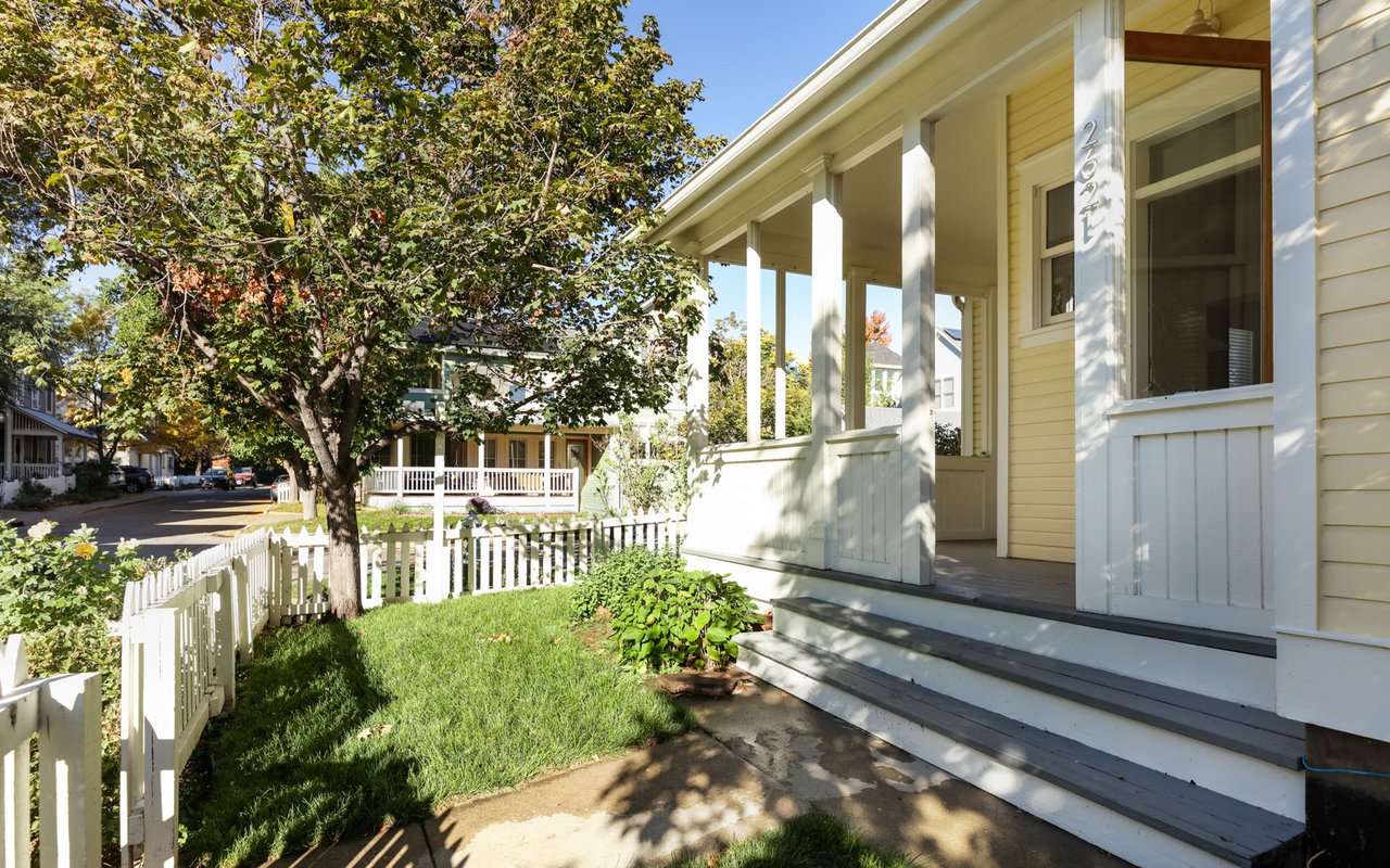 2621 Thornbird Place