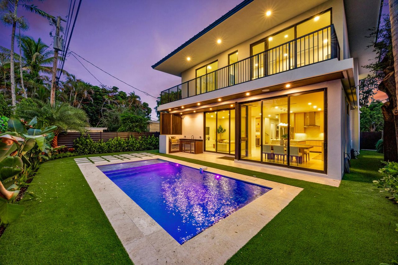 Sophisticated New Construction in the Heart of Miami