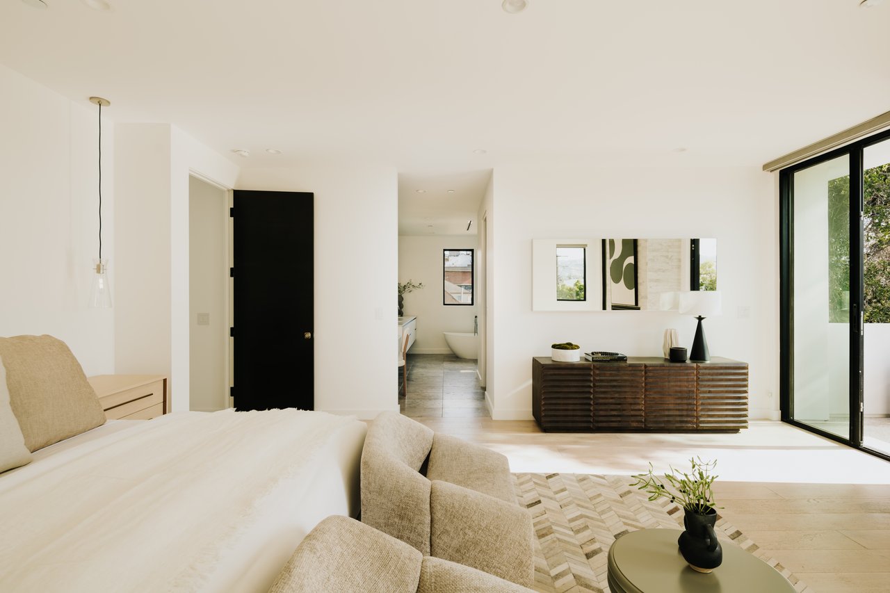 345 N Vista St, Beverly Grove