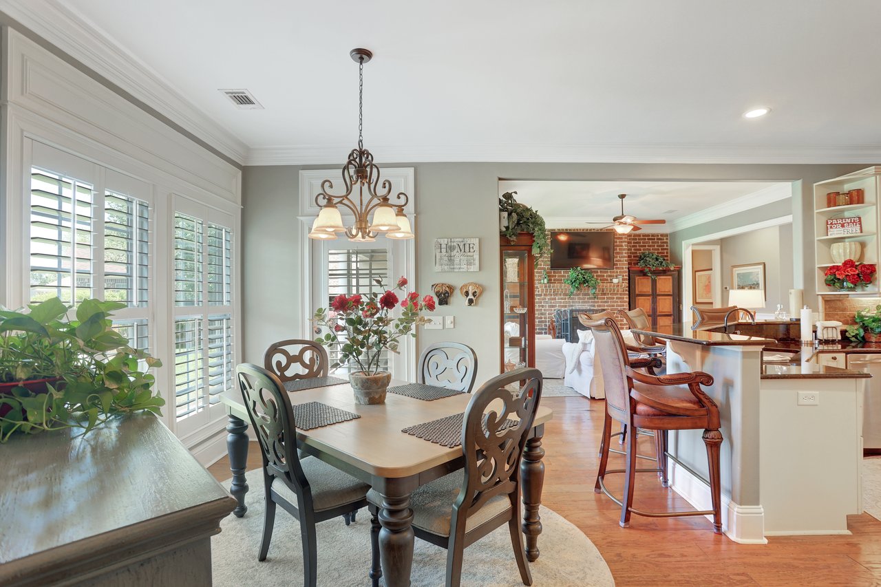 2 Misty Marsh Dr