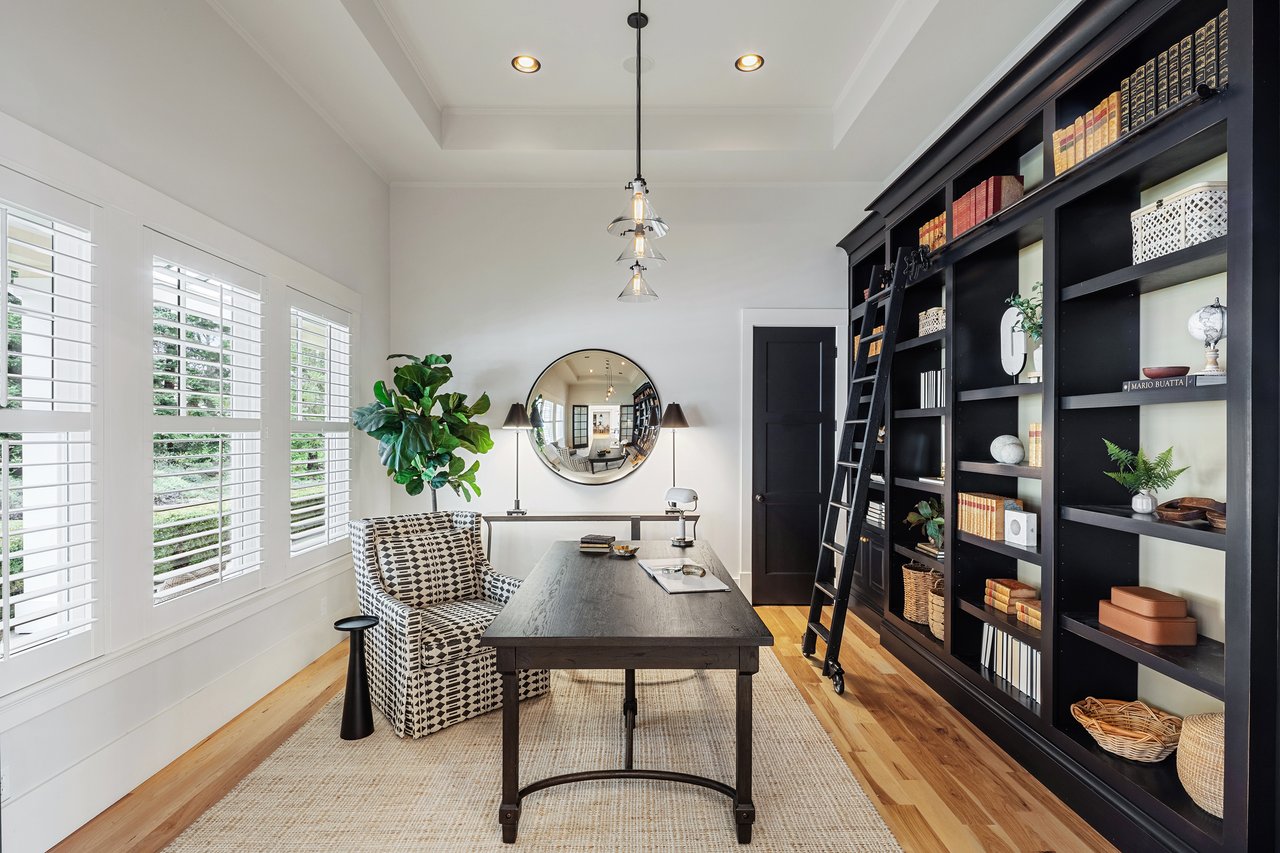 1239 Sobre Vista Drive