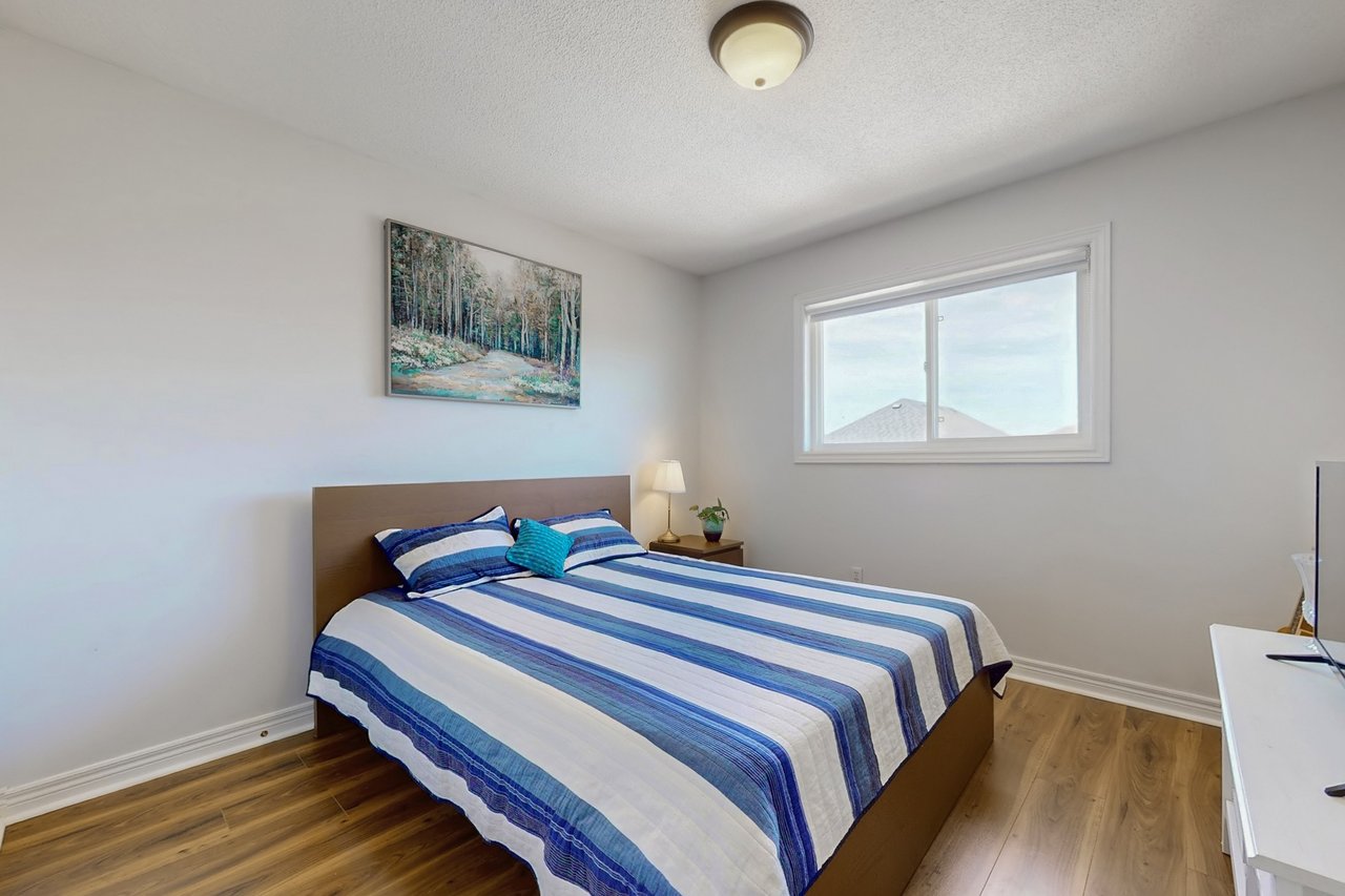 851 Clemens Crescent