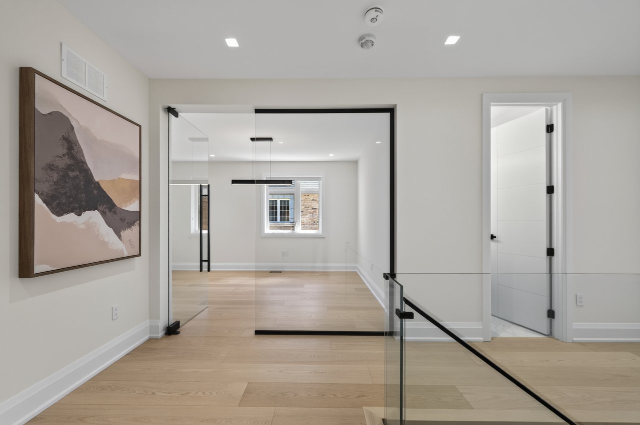 197 Polly Drive, Oakville