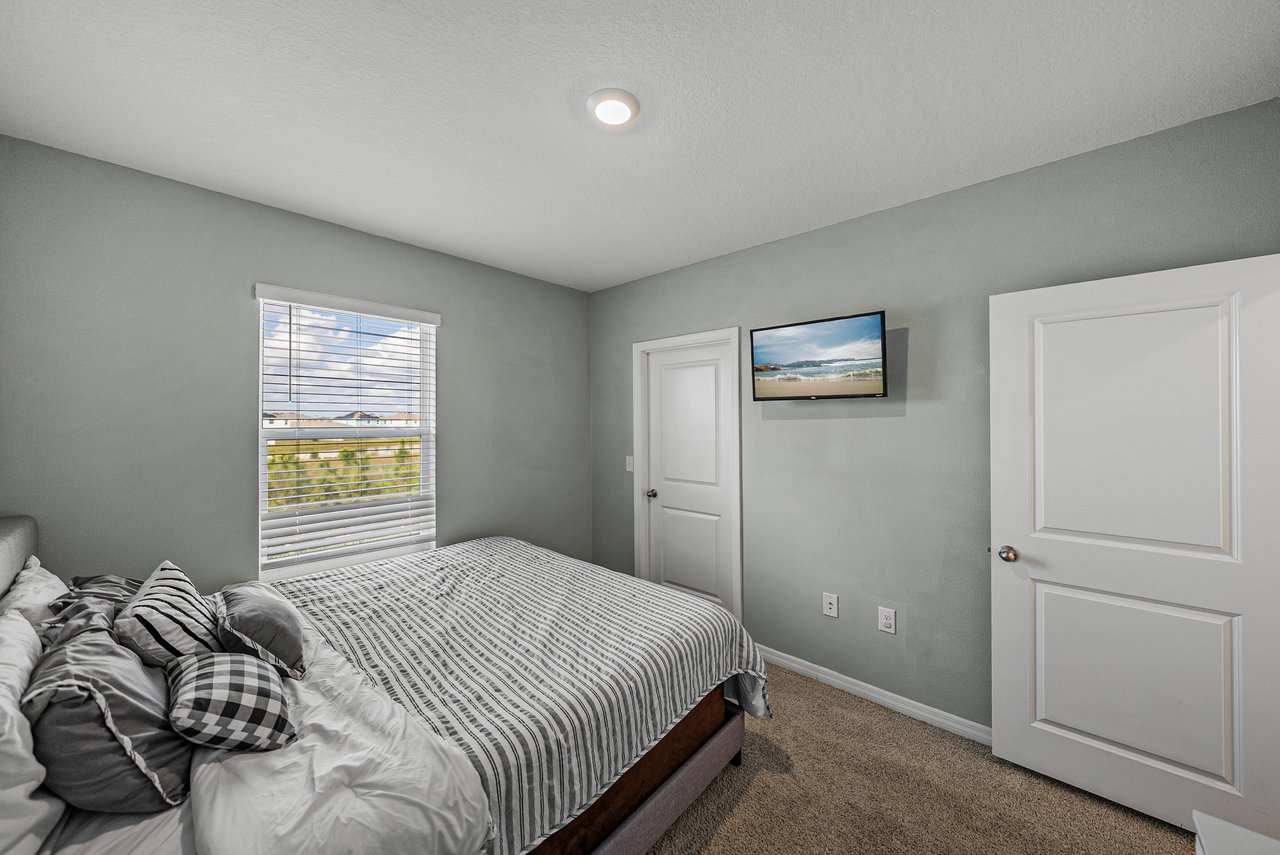 10951 PENNY GALE LOOP