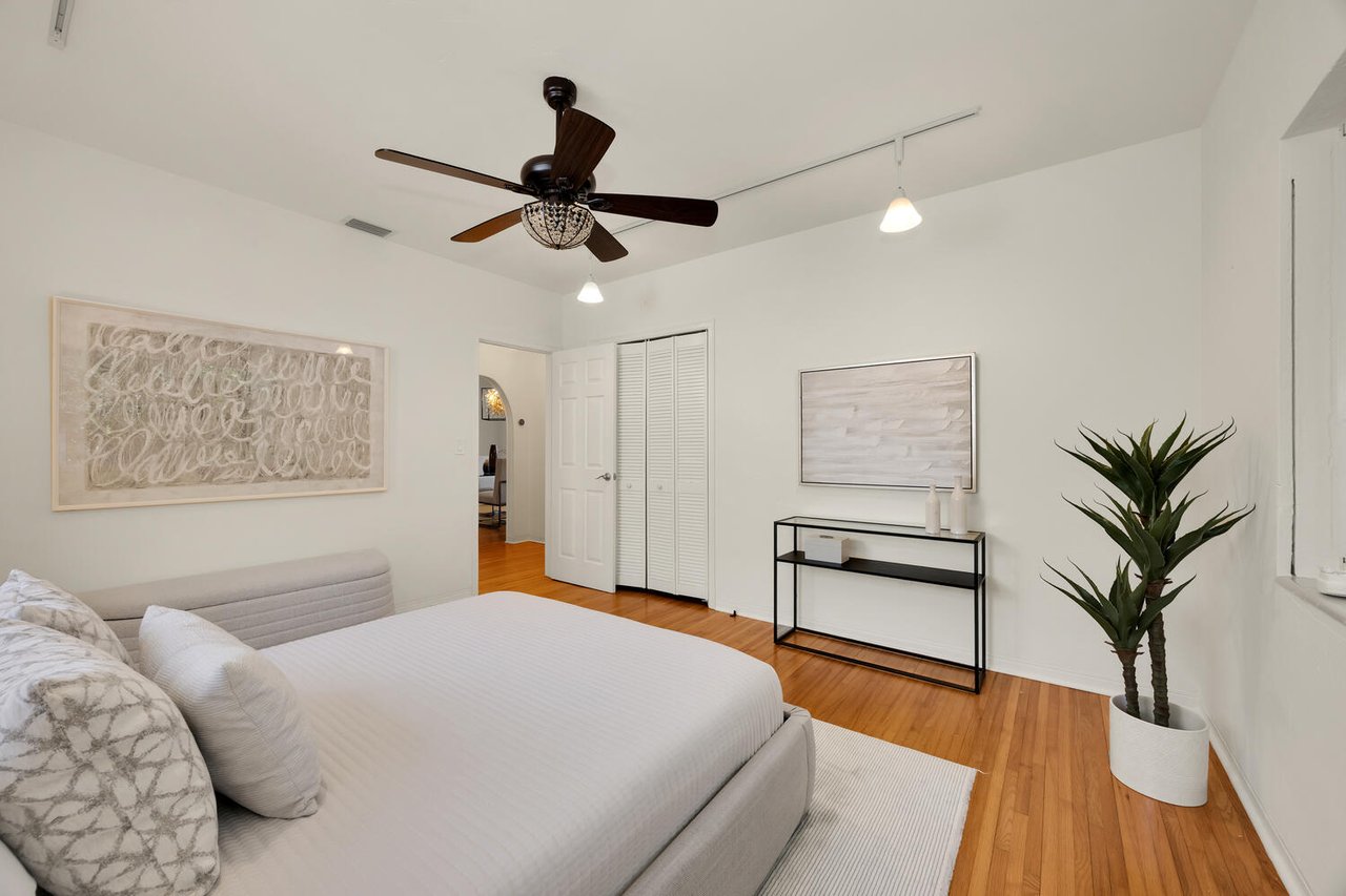 Coral Gables Corner Charmer