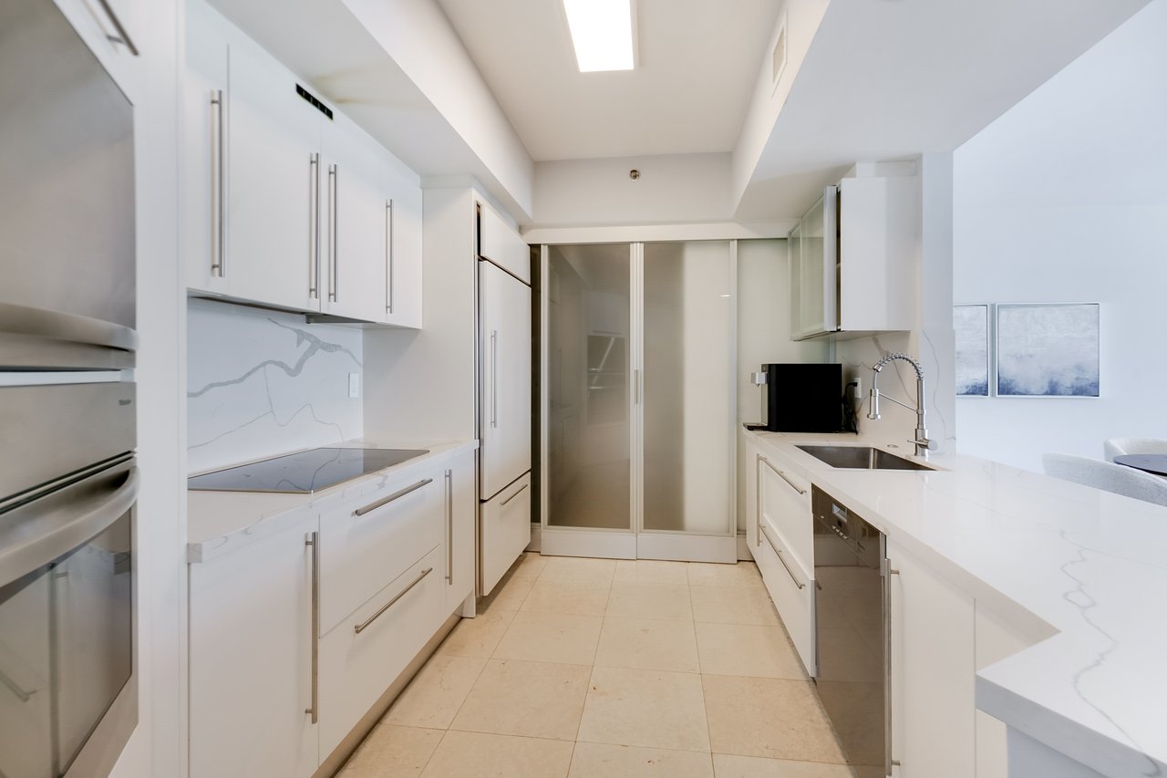 Icon South Beach Unit 906 | South Of Fifth