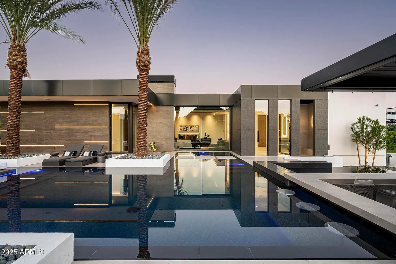 6911 E Jackrabbit Rd