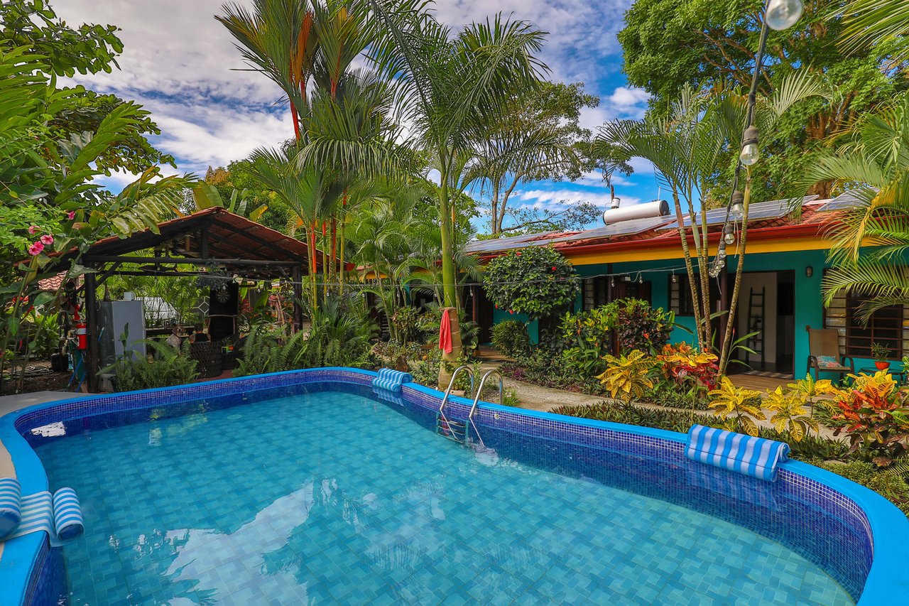SUCCESSFUL BOUTIQUE HOTEL WITH OWNER’S HOME BY THE BEACH IN UVITA