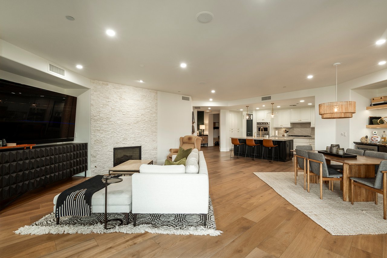 7175 E CAMELBACK Road, 401