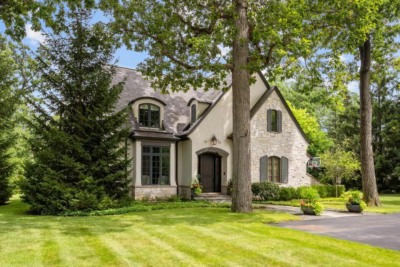 569 Briar Ln