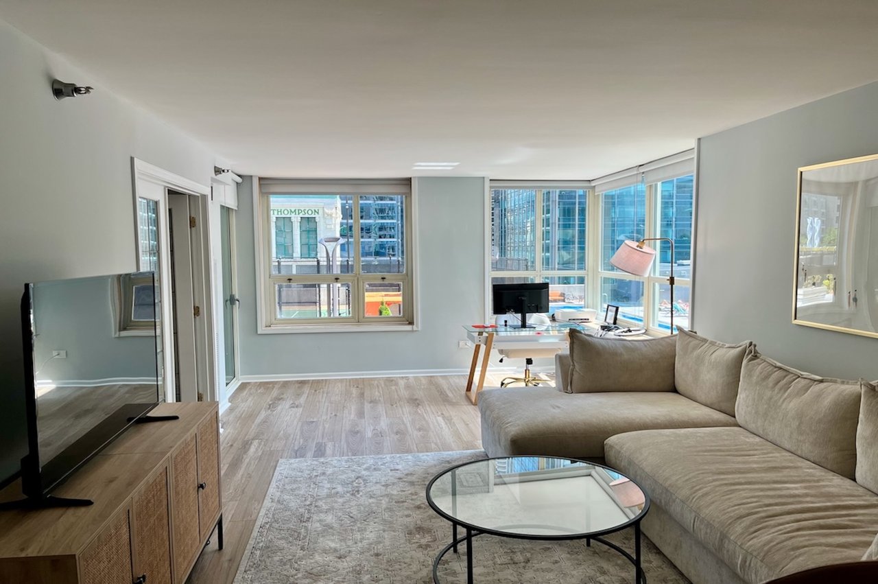 345 N LaSalle Unit 1505