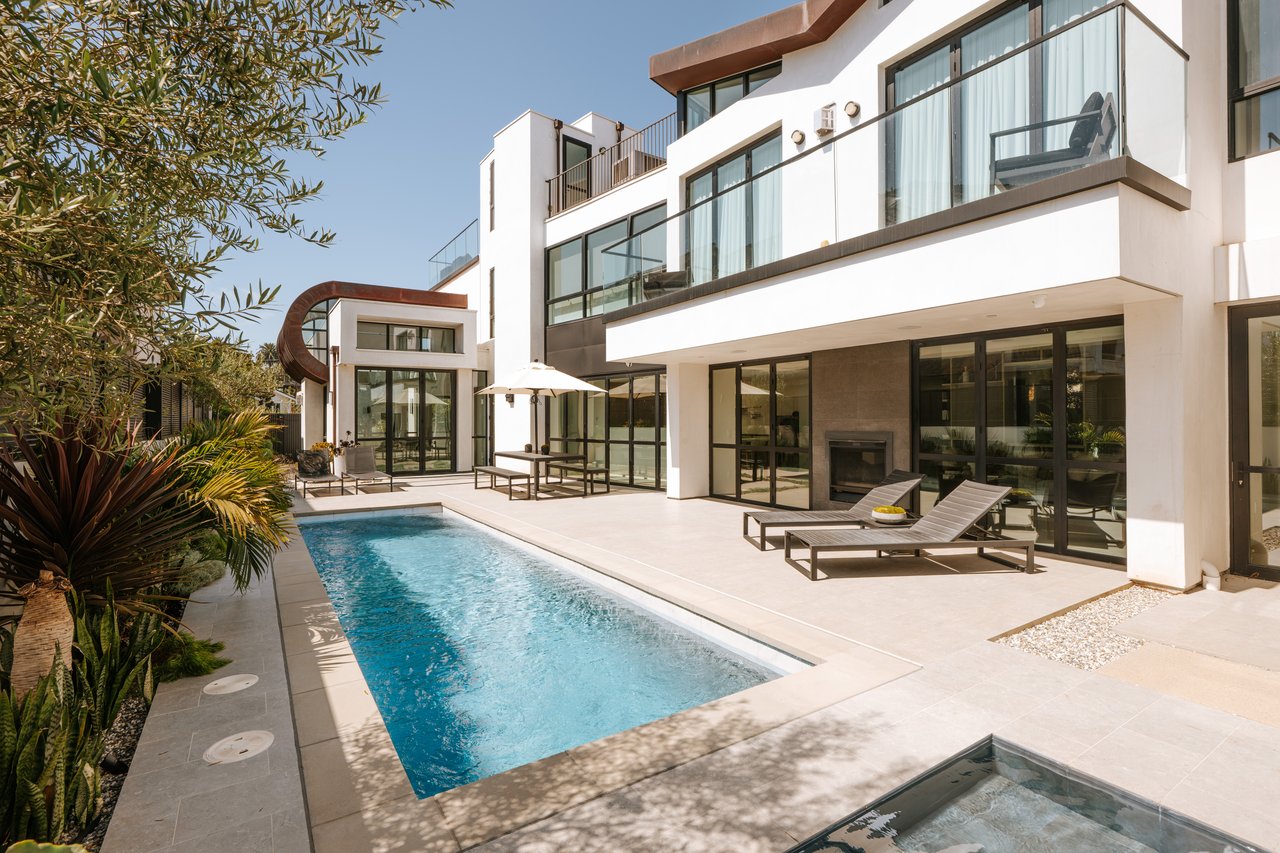 218 Alta Ave