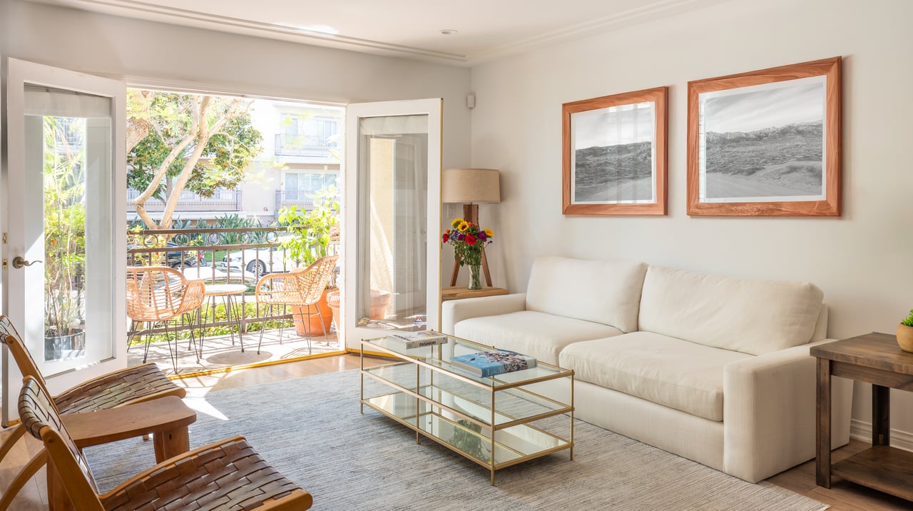 146 S Clark Dr Unit: 101, West Hollywood