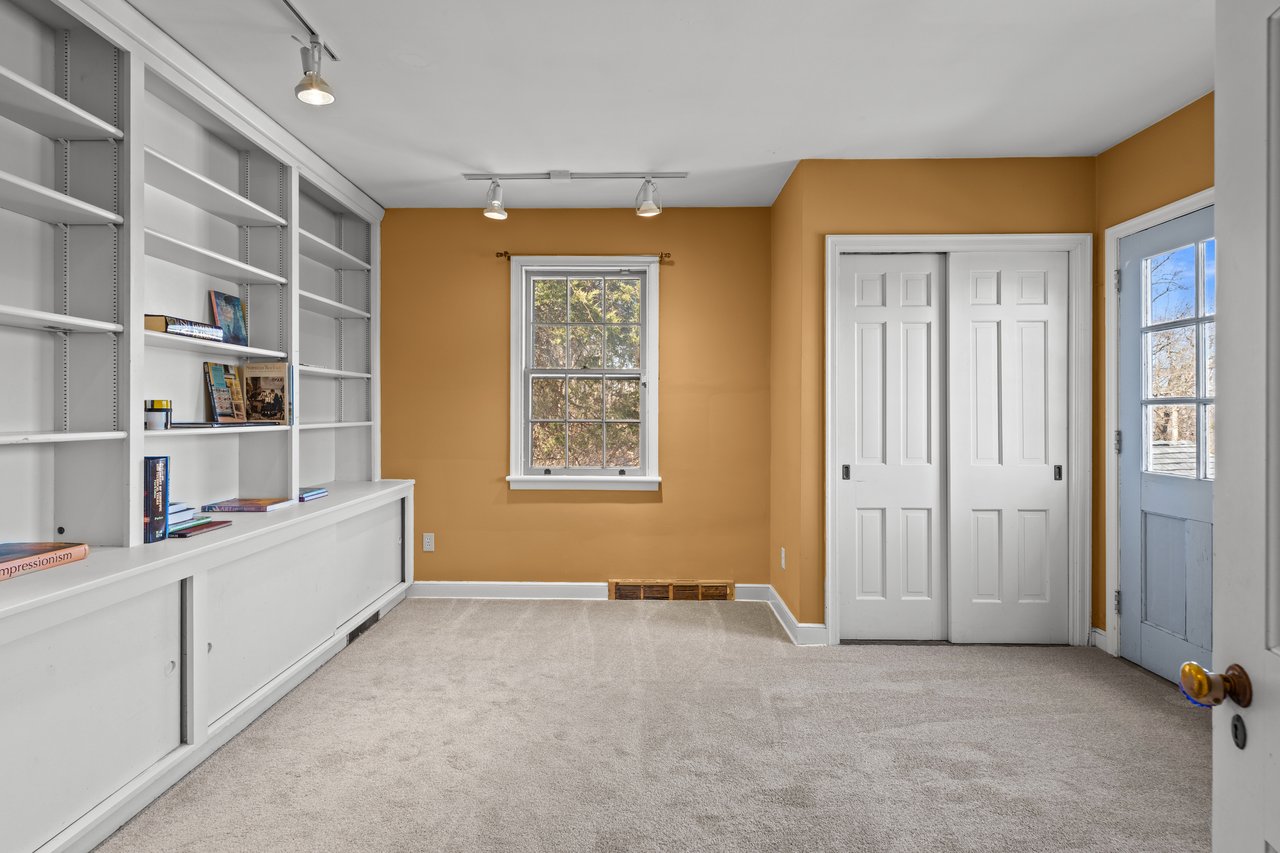 2016 Stonesthrow Road