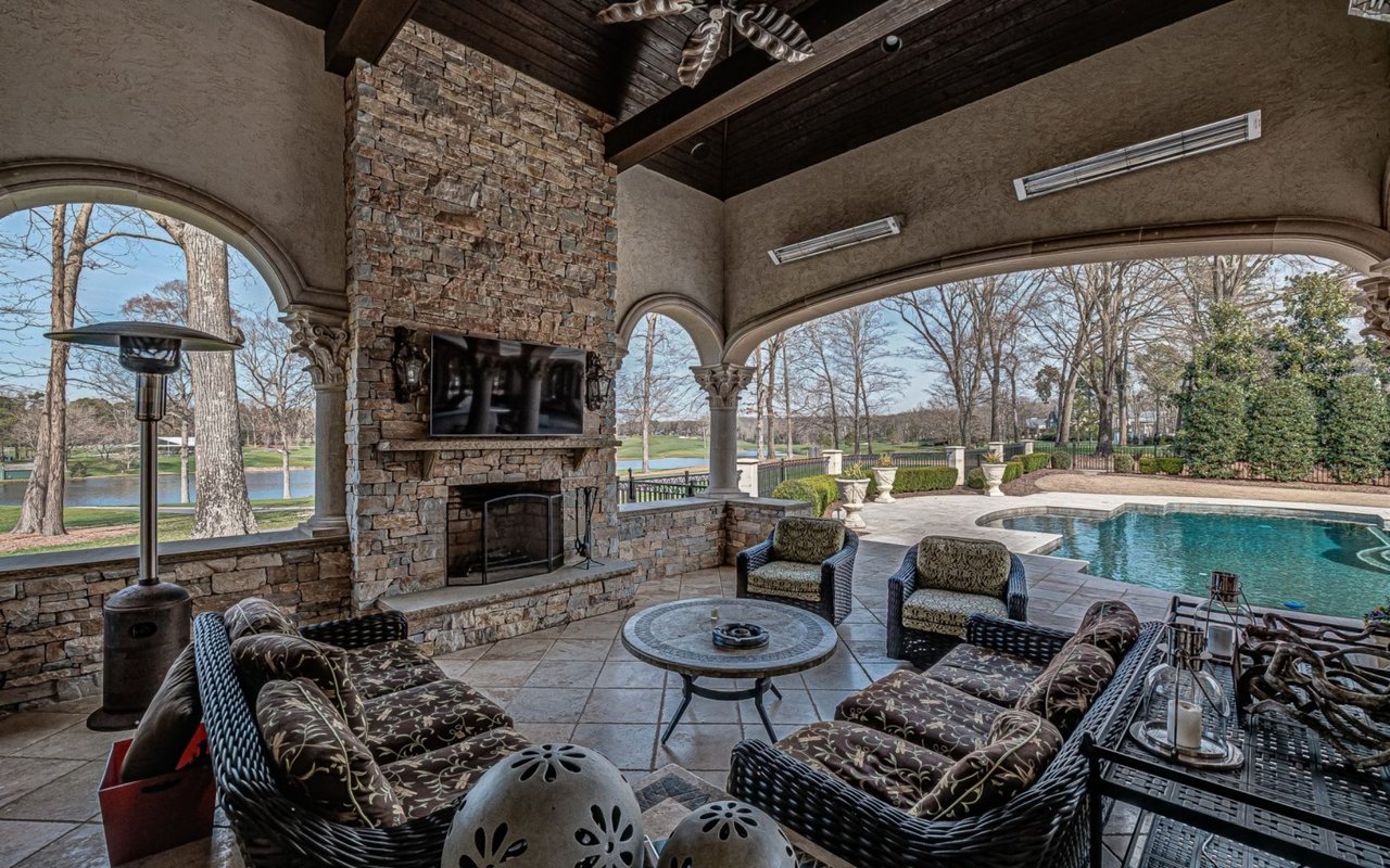 Help Us Choose The Top Outdoor Living Space