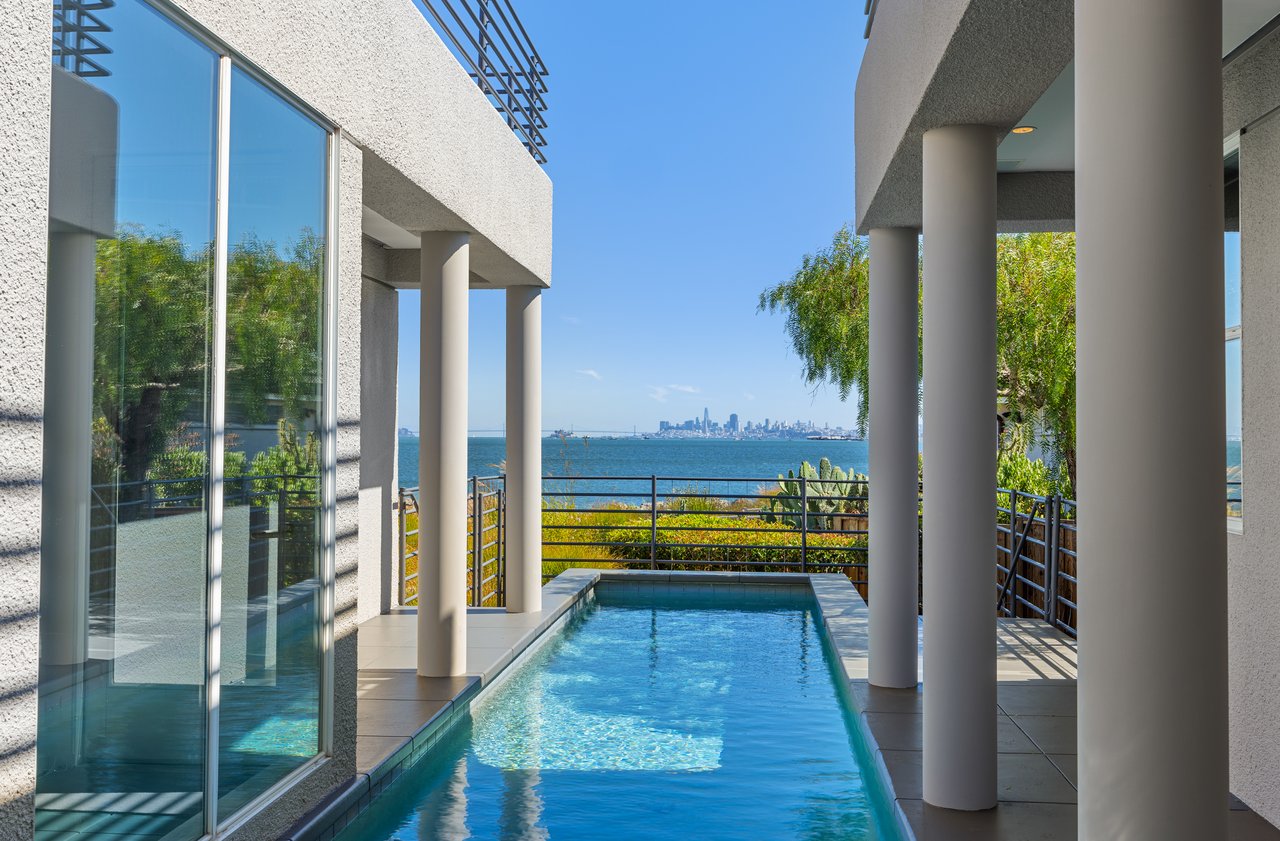 Sweeping Views Across the Bay