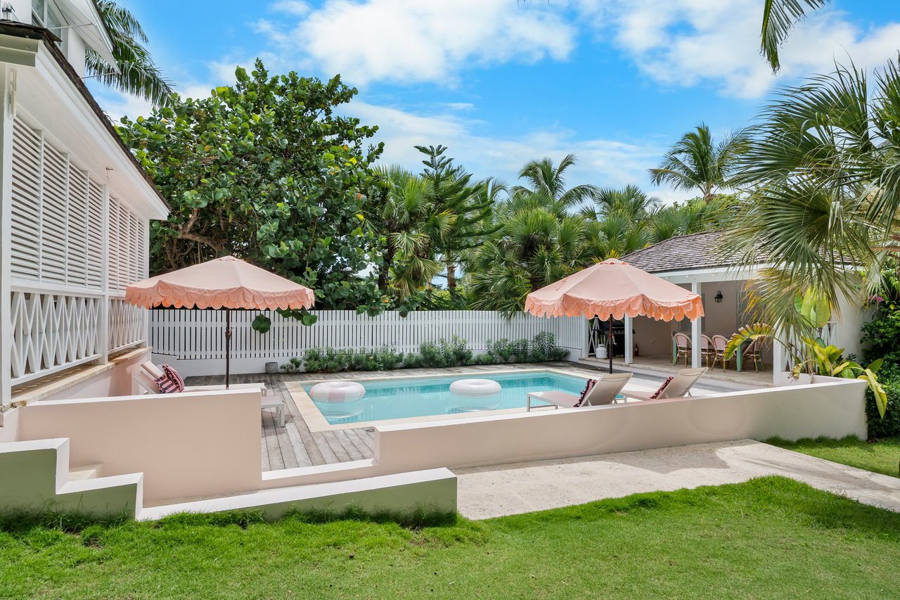 Sea Siren, An Oceanfront Retreat in Harbour Island