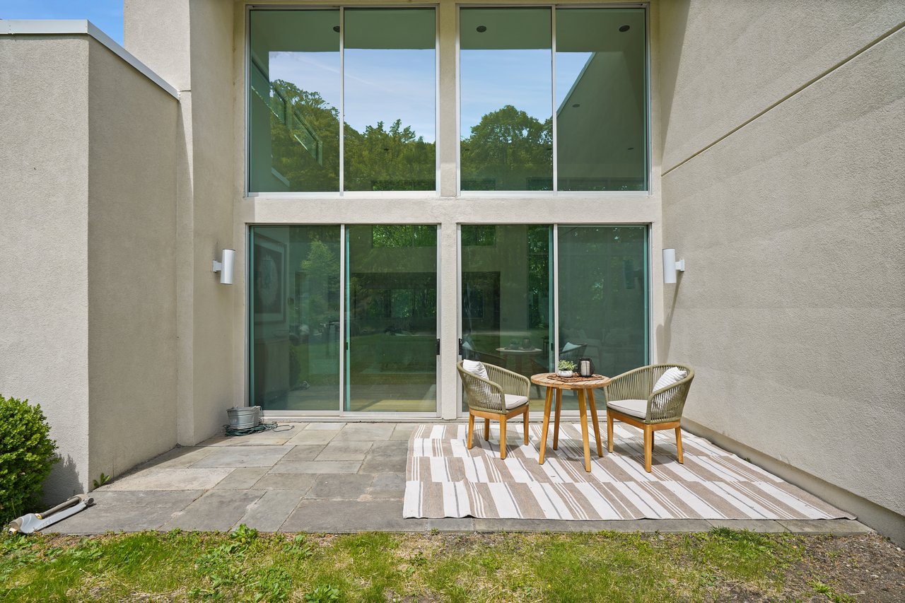 71 Old Stone Hill Road