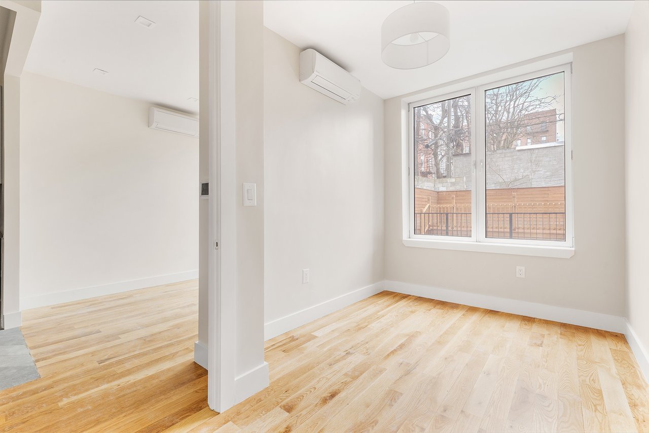 371 LINCOLN Road 1