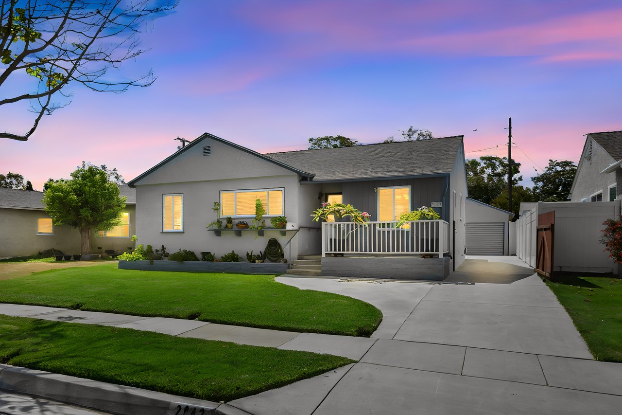 2842 Silva St, Lakewood