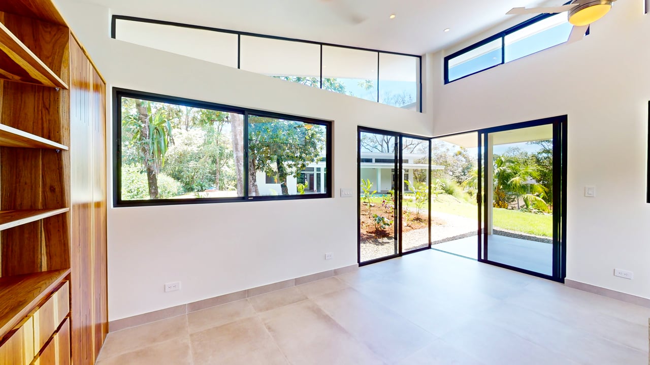 Exquisite Modern Retreat with Ocean and Mountain Views in Ojochal, Costa Rica