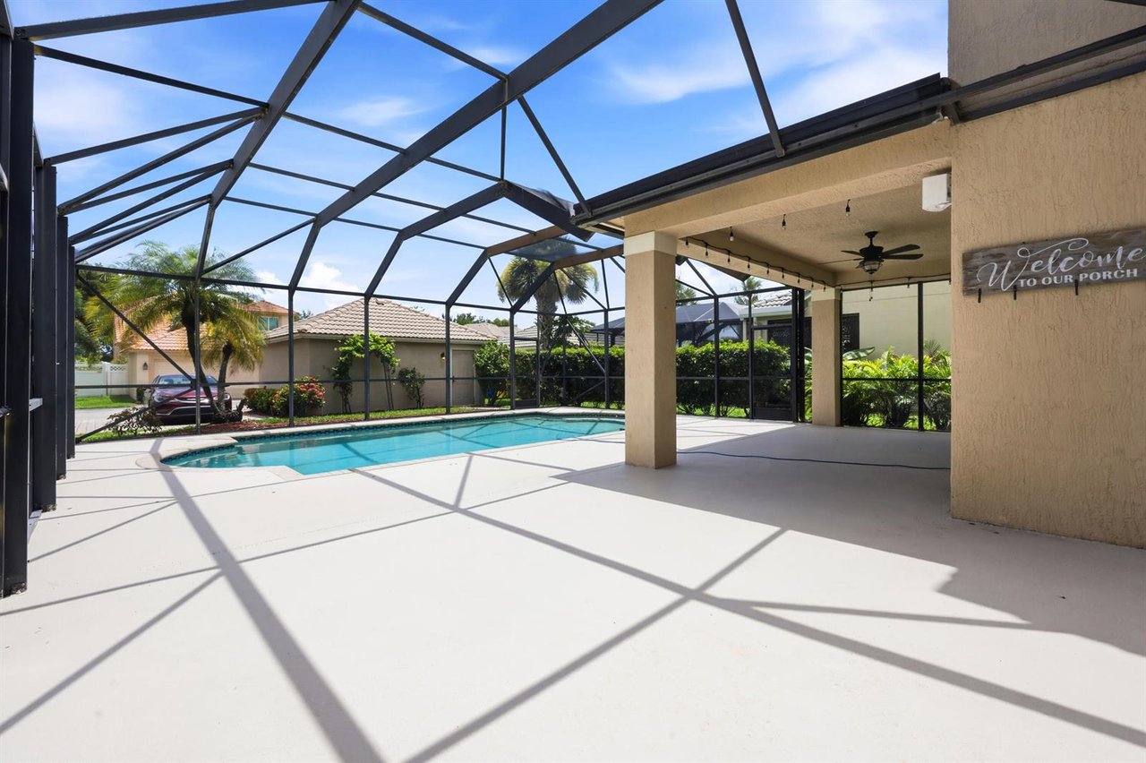8113 Bautista Way