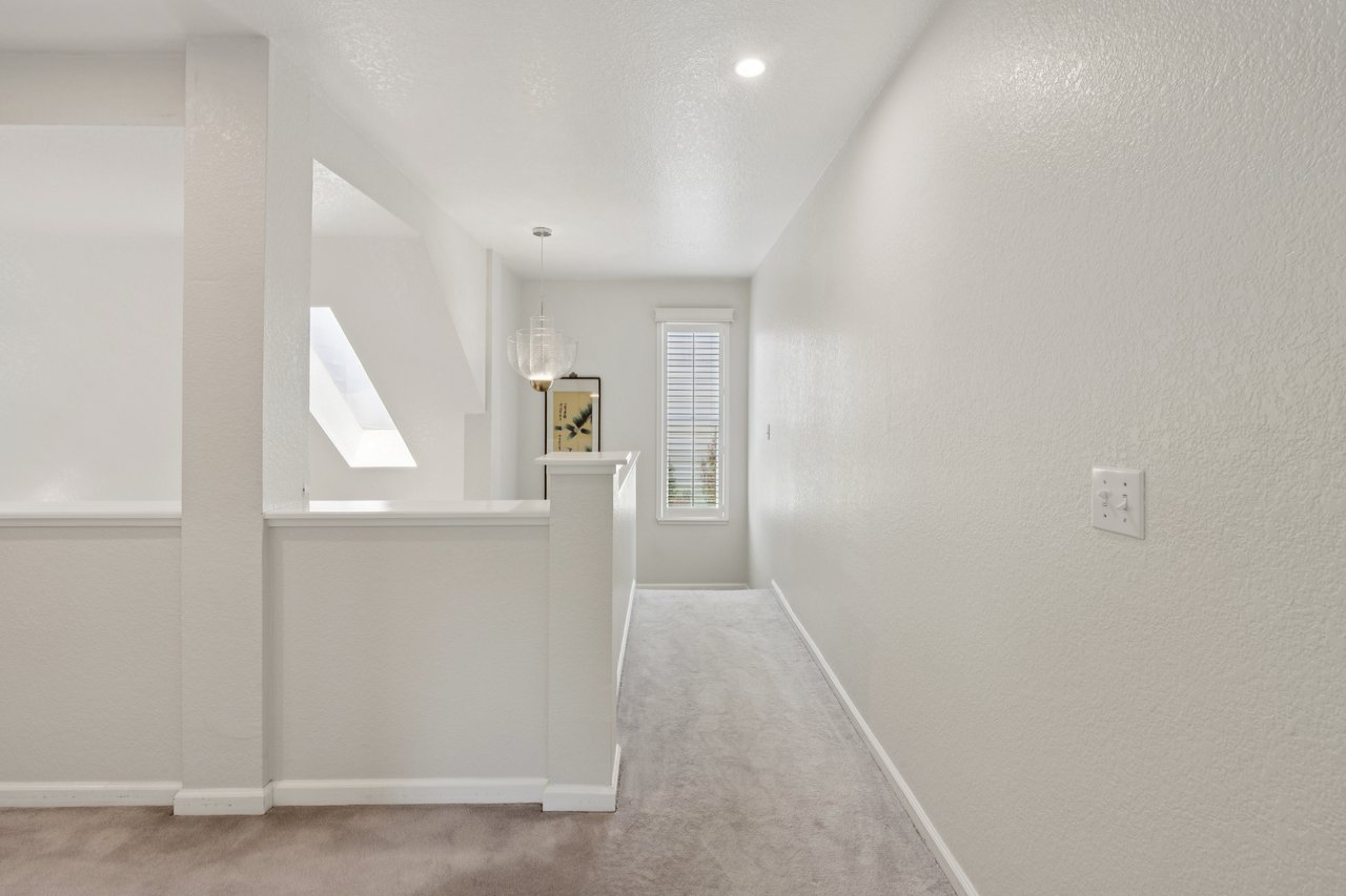 219 Butterfield Dr