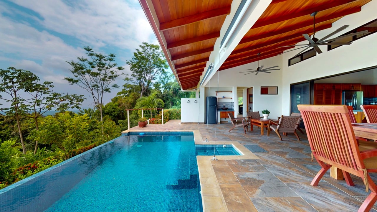 Idyllic Home and Property With Captivating Sunset Skies