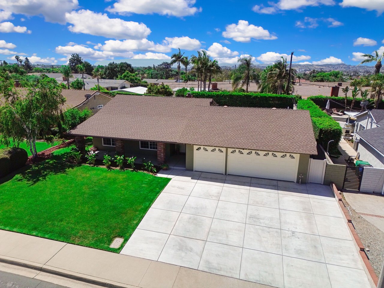 1298 Oak Ridge Drive
