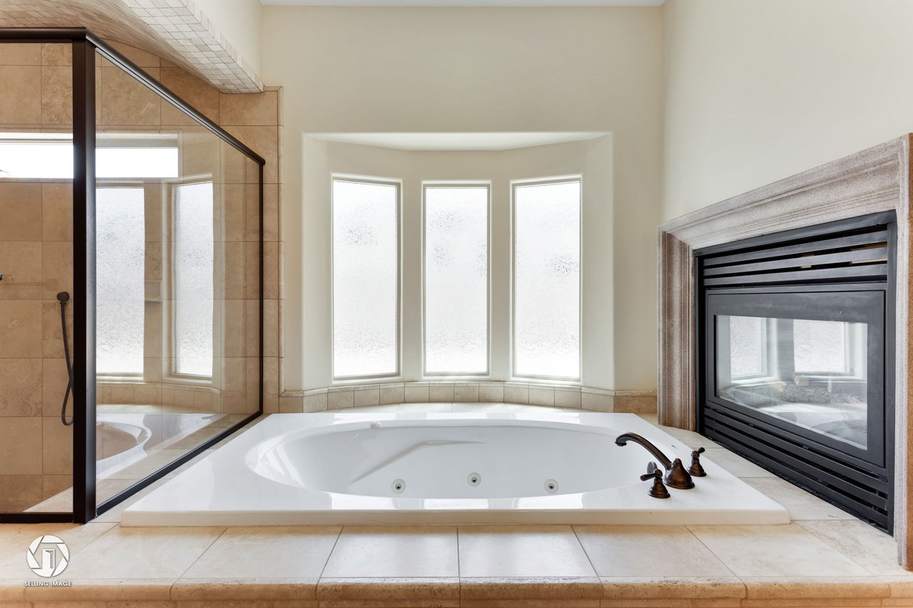 14201 Santa Fe Ct