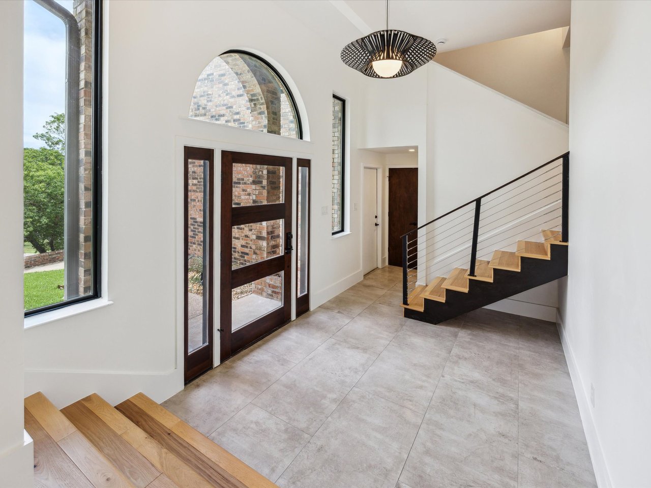 3911 Dry Creek DR