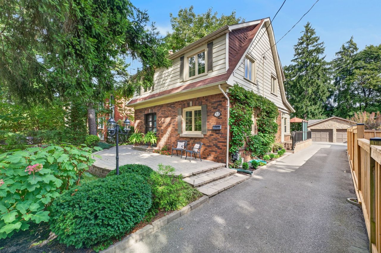 33 Ben Machree Dr