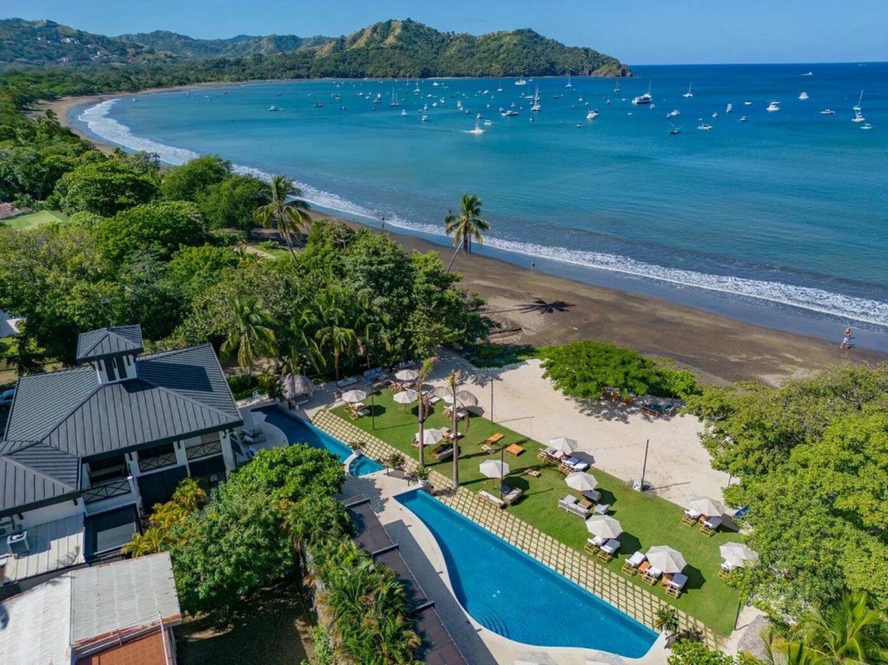 Poolside Renovated Penthouse Condo, Papagayo, Guanacaste