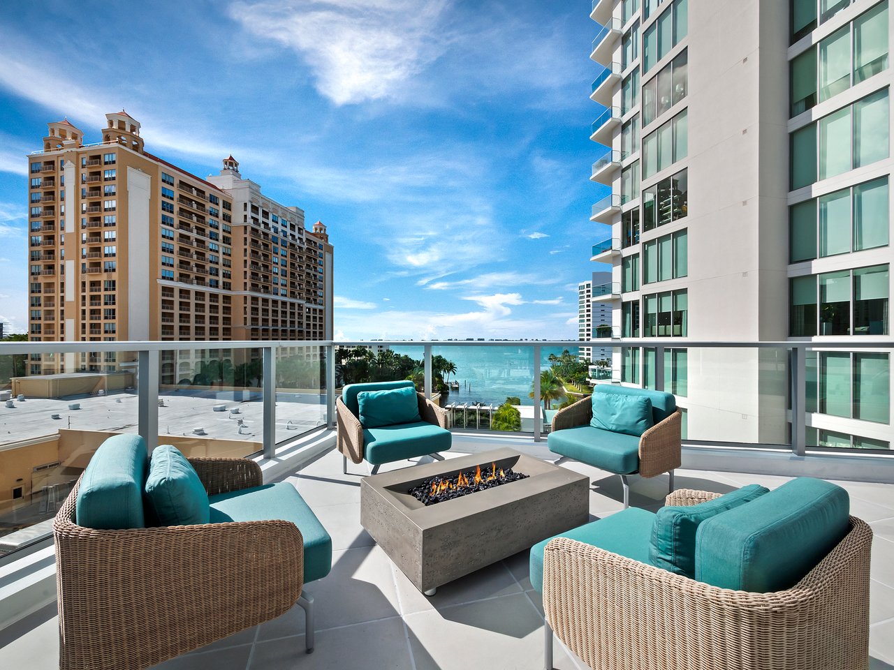 301 QUAY COMMONS #1708