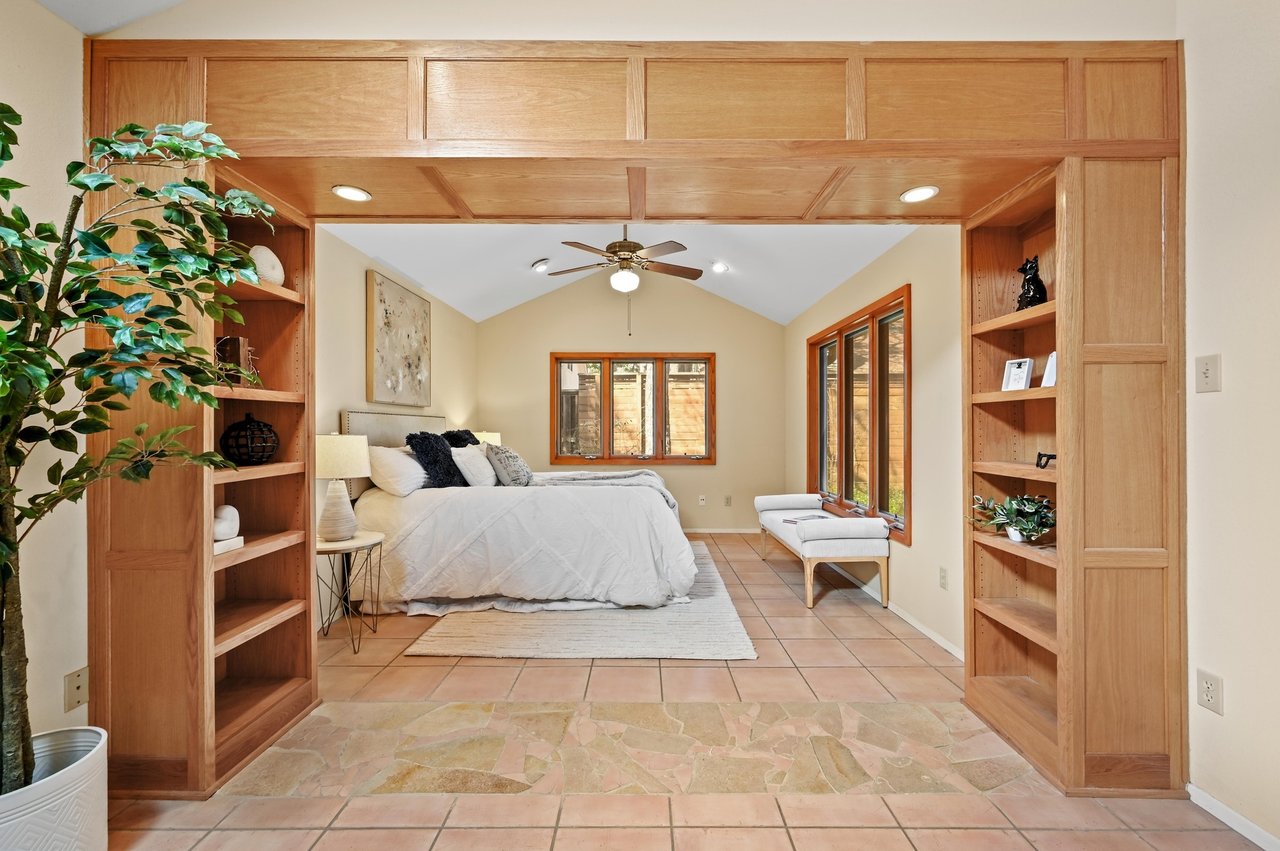 8504 Tallwood Dr, Austin, Texas 78759