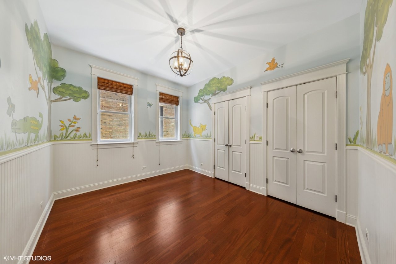 1244 W Cornelia Unit 1 